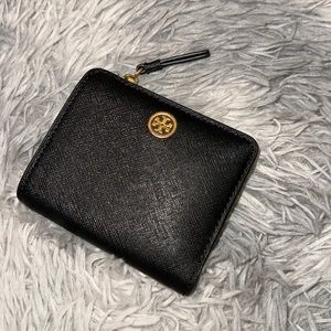 tory burch wallet